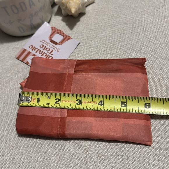 Free With $25 Purchase-NWT Foldable Tote Bag - Picture 4 of 6